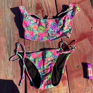 Victoria’s Secret bikini bathing suit small top medium bottoms